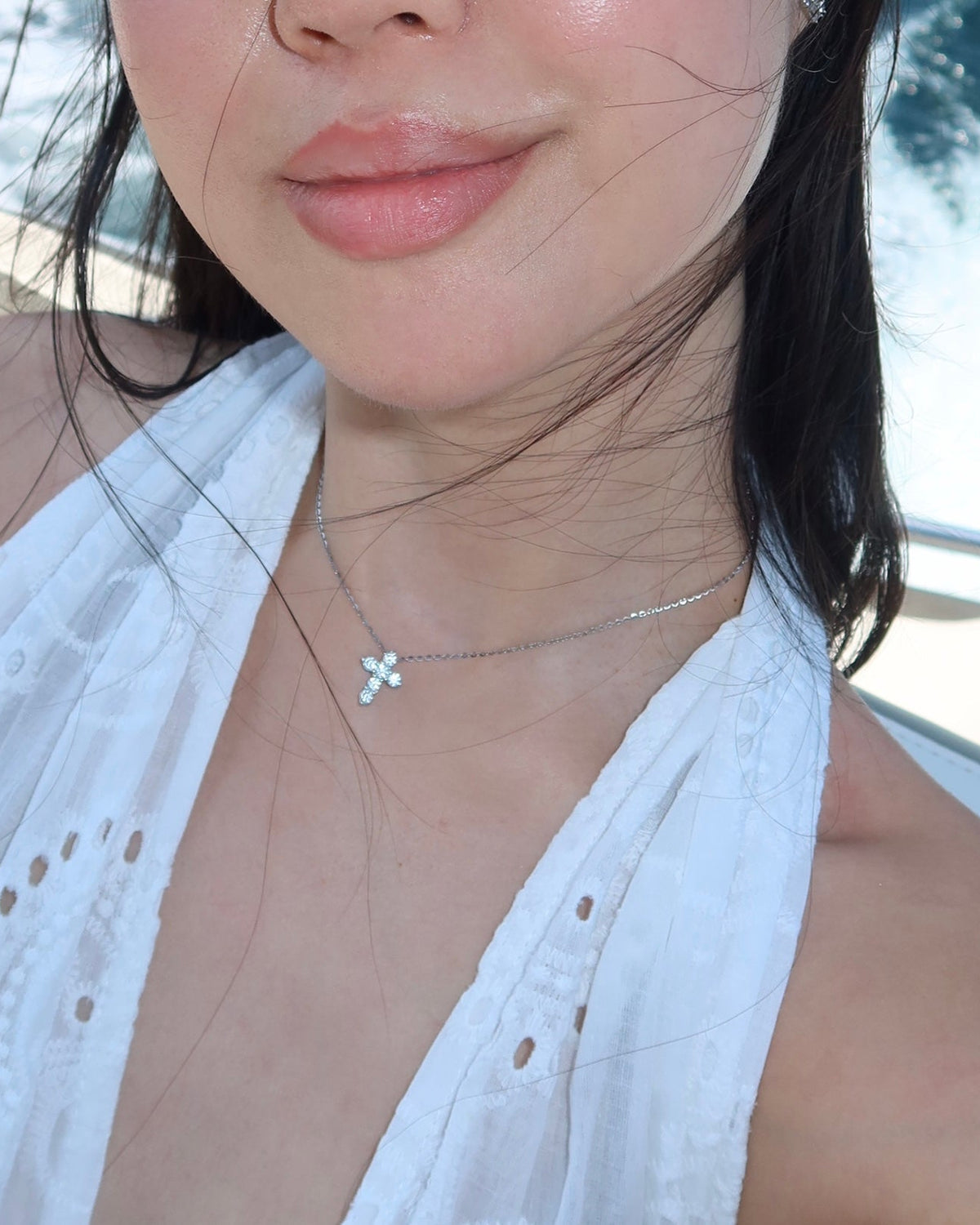 KENNY CROSS NECKLACE